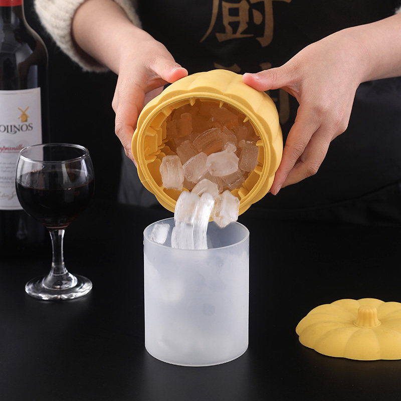 创意制冰桶硅胶南瓜造型冰格冰镇雪糕迷你冰块制作器带盖速冻模具