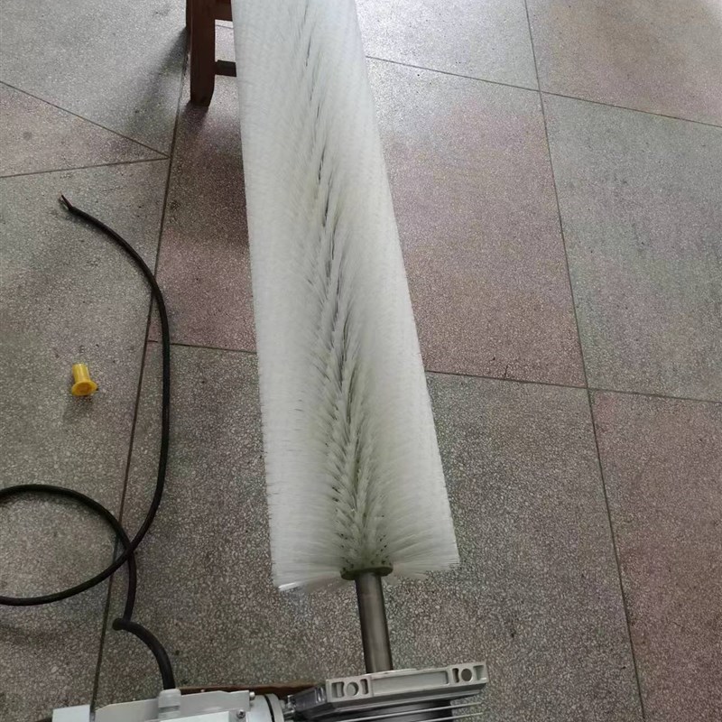 输送机皮带清扫器电动滚刷无动力耐磨尼龙毛刷辊水泥沙厂煤矿除尘