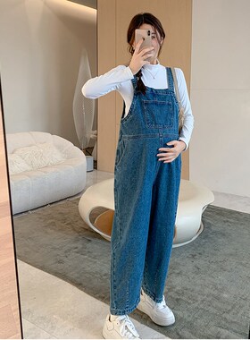 孕妇牛仔背带裤套装春秋款女2024F新款洋气减龄秋季小个子孕妇裤