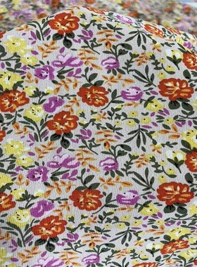 D412米色底小碎花印花雪纺布头 柔软透气垂坠连衣裙上衣旗袍面料