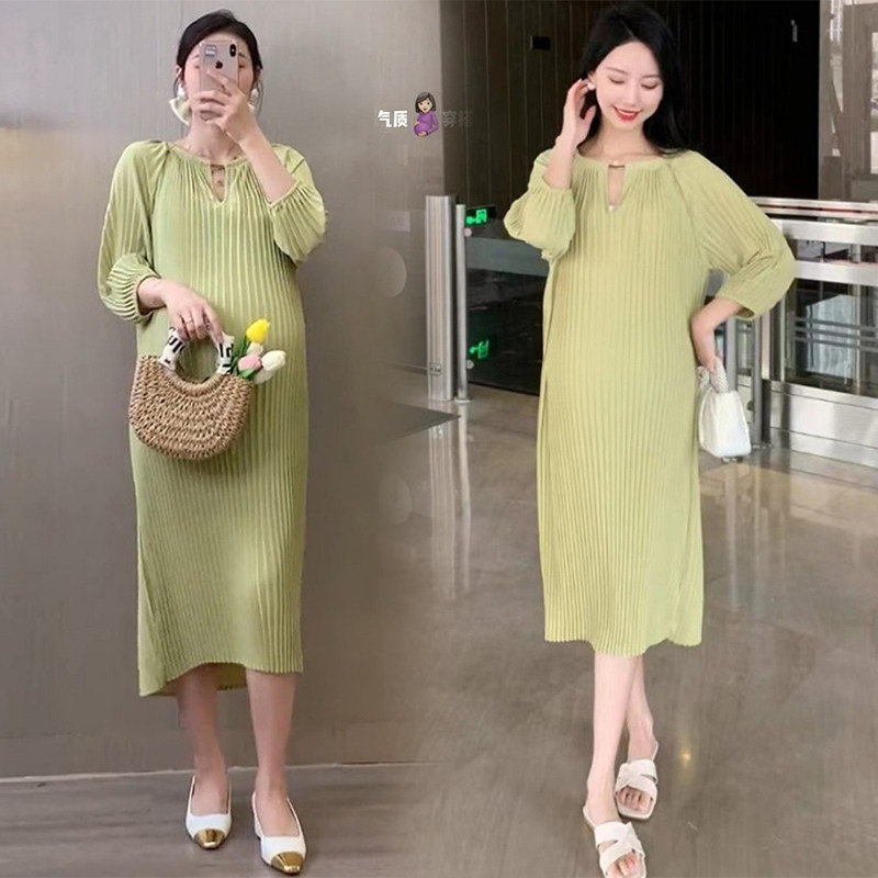 孕妇春秋款气质显瘦l裙子高级感宽松修身百褶中长款连衣裙2023新