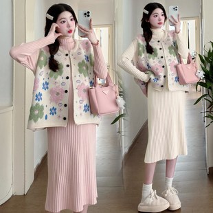 大码孕妇装2024秋冬季针织衫连衣裙提花马甲毛衣裙子V两件套200斤