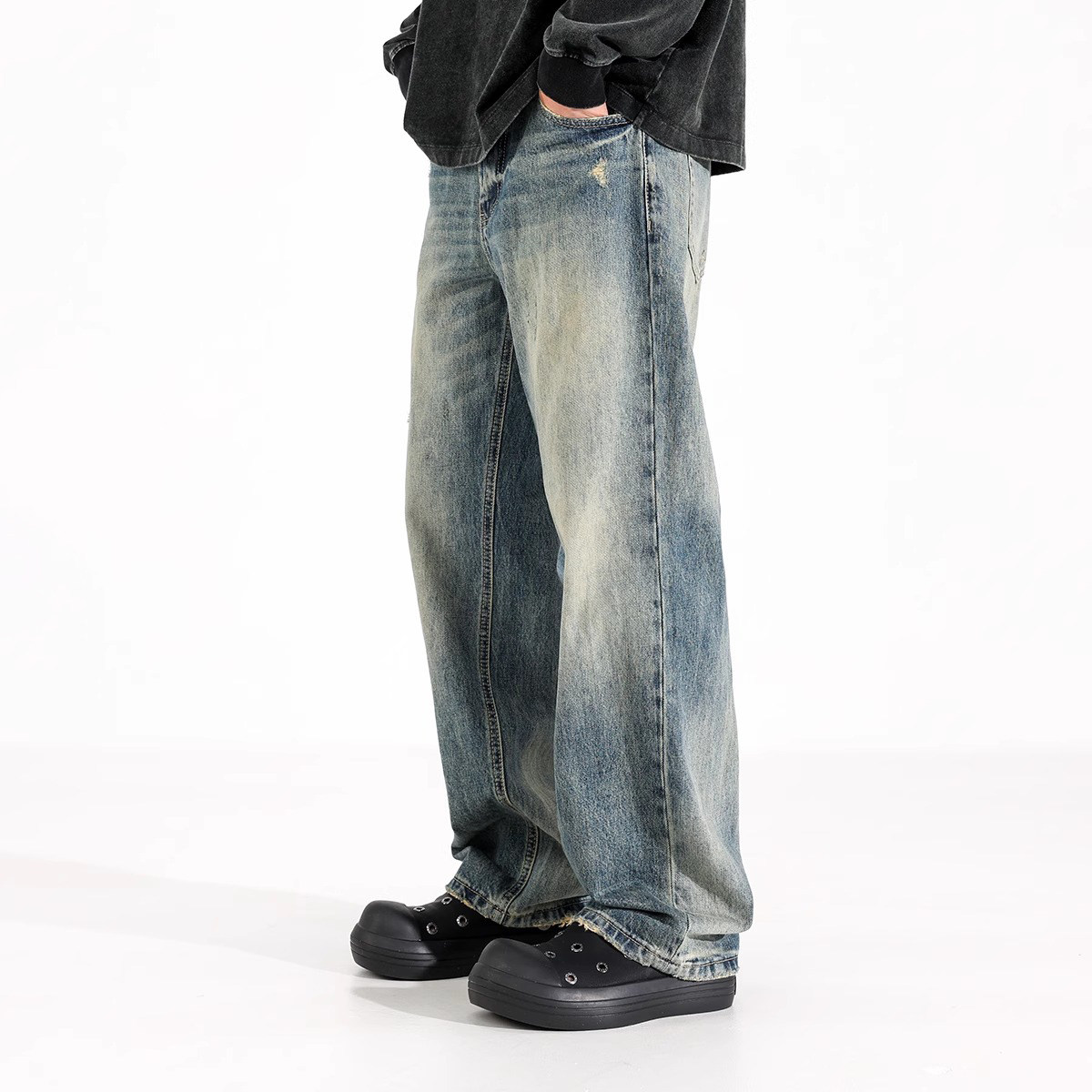 夏季新款牛仔裤复古百搭水洗破洞直筒男款做旧宽松阔腿休闲长裤子