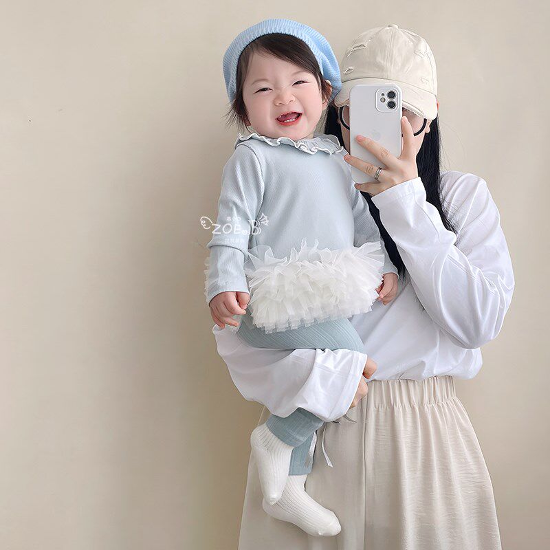 小女孩荷叶领蓬蓬裙套装秋季洋气裤子女宝宝韩版坑条休闲裤两件套