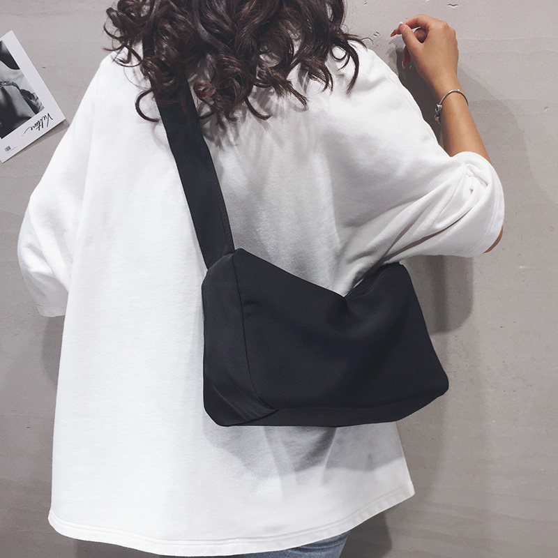 纯色大包包女2021新款日系学生单肩包大容量帆布百搭斜挎旅行包潮
