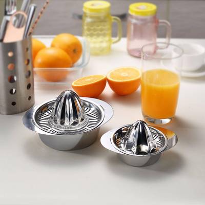 不锈钢柠檬榨汁器手动水果橙子压汁器便携式榨橙器迷你橙子榨汁杯