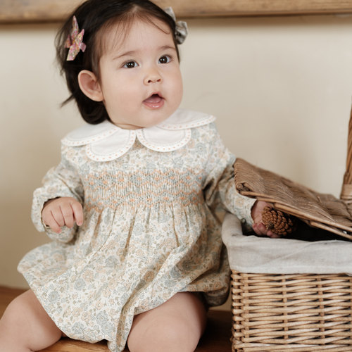 three sailors纯棉碎花手工打揽连体长袖爬服秋季0-3周岁女宝礼服