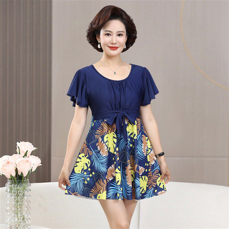 妈妈泳衣中老年女保守分体拼接式遮肚显瘦中年妈妈V大码泡温泉泳