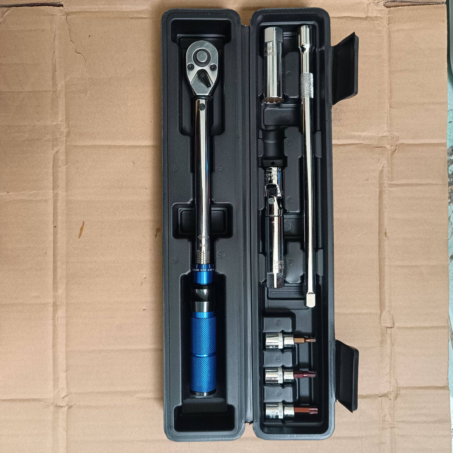 厂家直销棘轮扭力扳手7件套装五金工具维修汽车工具箱多功能组套
