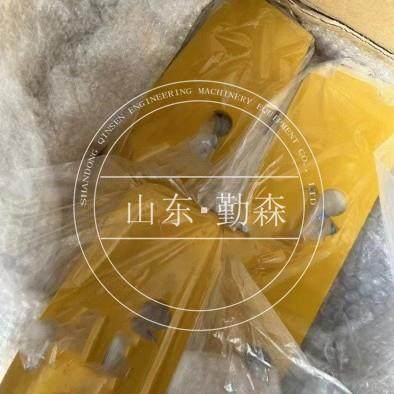 推土机配件各种型号齐全D375A-5盖195-30-64320