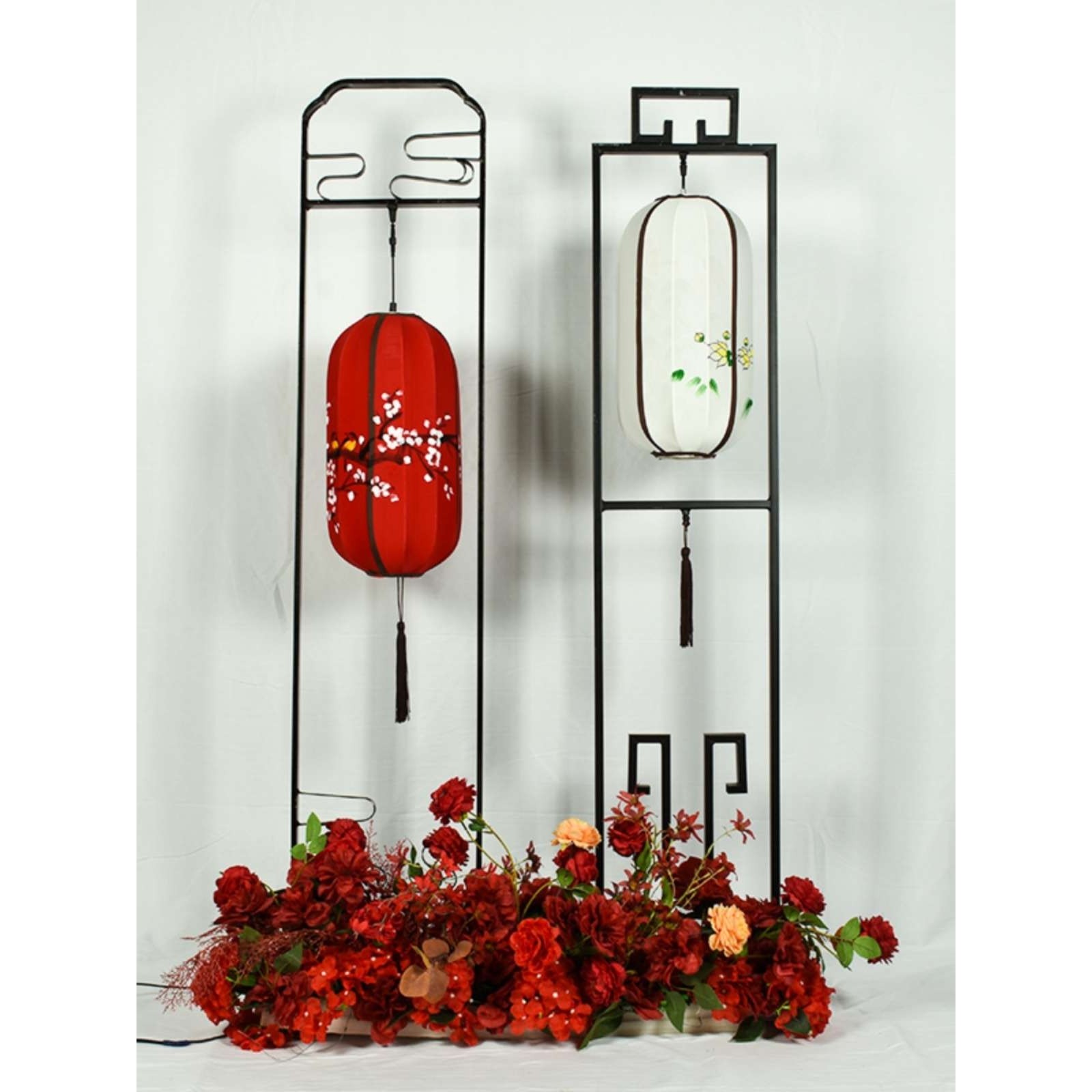 婚庆新中式手绘灯笼路引道具中国风舞台婚礼铁艺屏风木质宫灯路引