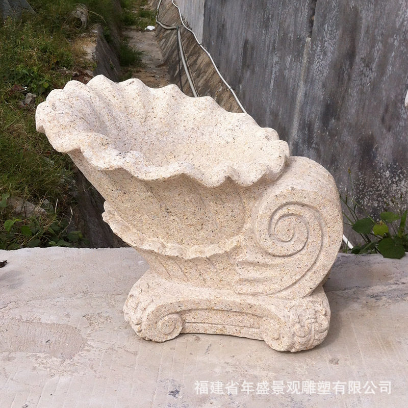 黄锈石海螺雕刻厂家 小区公园装饰摆件 动物石雕海螺雕塑