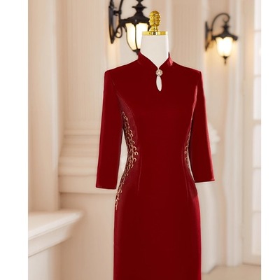 高档红色旗袍长袖2025年新款红色
