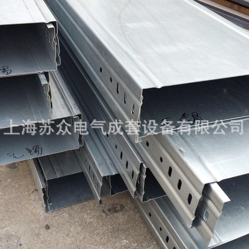 现货供应 热镀锌槽式桥架 托盘式大跨距桥架 热浸锌梯形电缆桥架