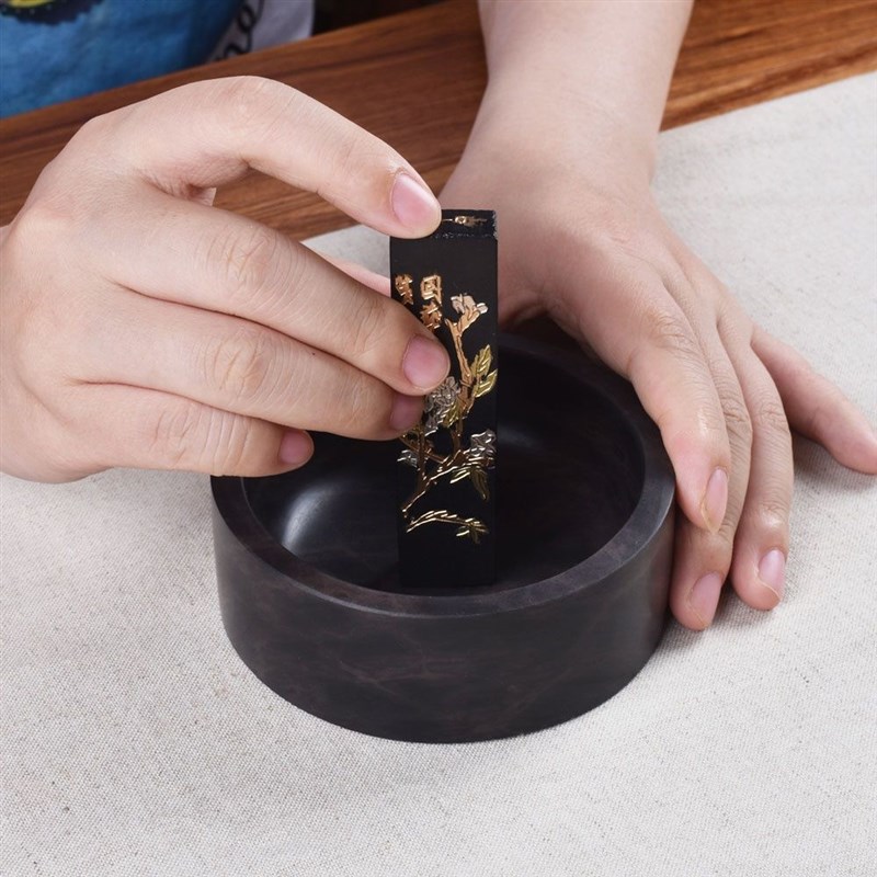 特价 宋坑端砚砚台 肇庆天然原石砚台3/4/5/6/7寸 实用单打送木盖