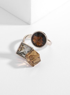 韩版手饰轻奢小众设计食指戒时尚咖啡金色立方水晶可调节开口戒指