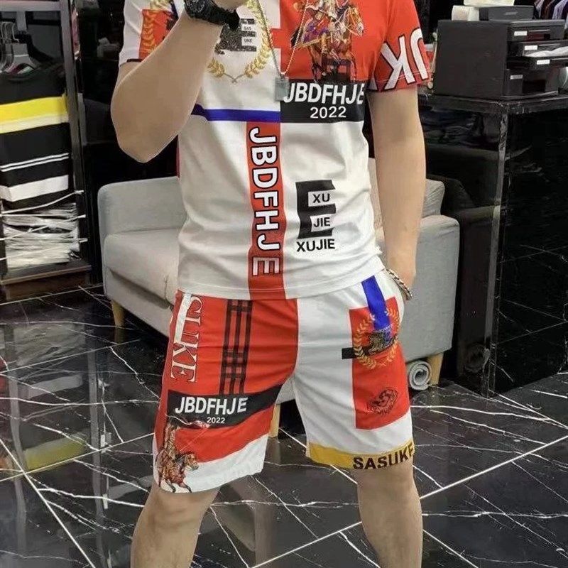 短袖t恤套装男夏季2o024新款潮牌印花圆领休闲运动修身短裤两件套