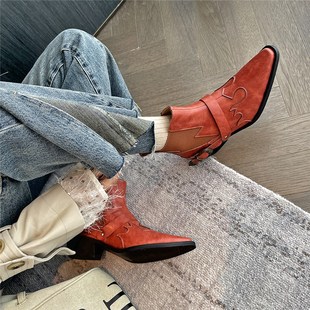 2025覆古牛真皮西n部靴短靴尖头低粗跟大尺码 皮带扣牛仔马丁靴女