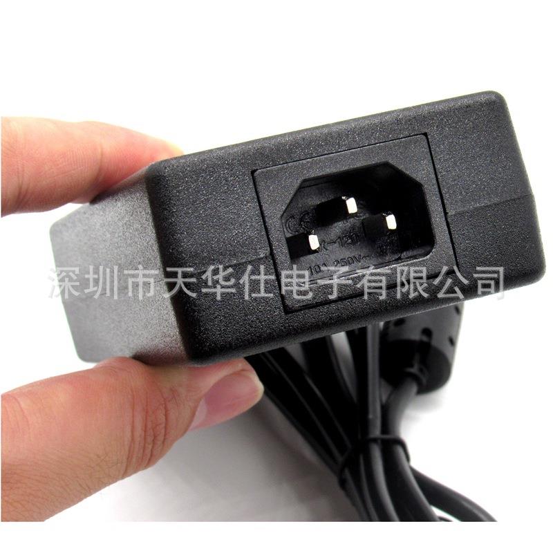 220V转12V8A96W 车载电源转换器 车载充气泵冰箱电源转换器