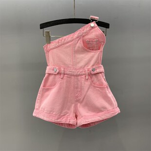 减龄粉色单肩背带牛仔短裤2024夏季新款高腰显瘦卷边辣妹阔腿热裤