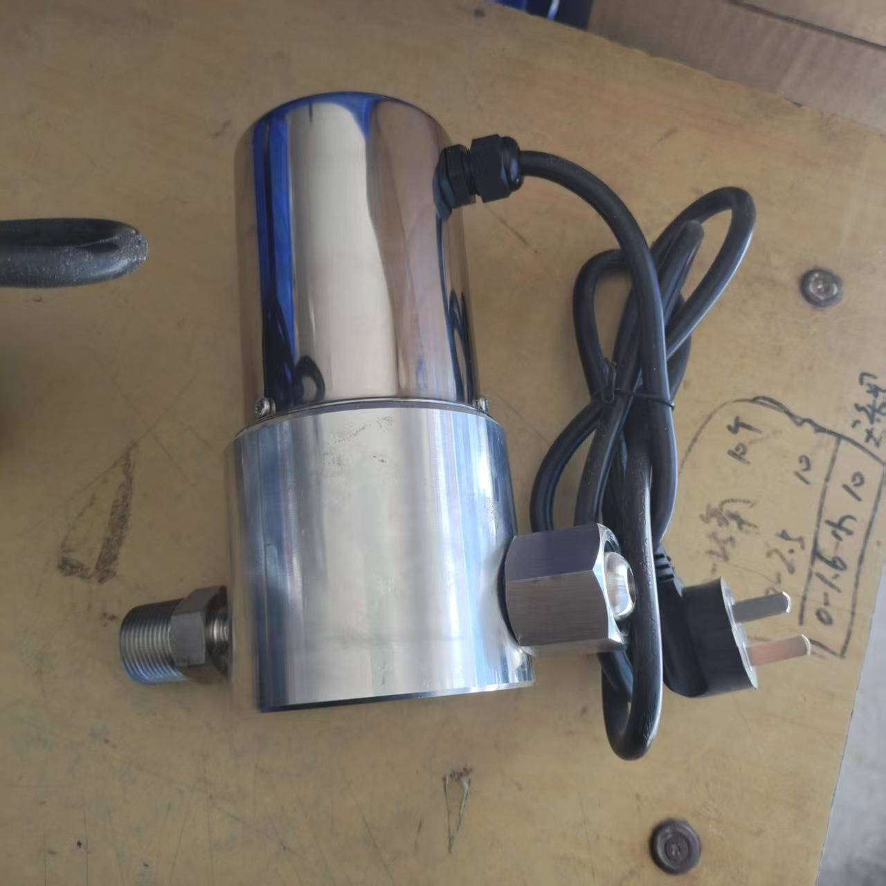 厂家二氧化碳电加热减压器管道电加热混合气体排气瓶