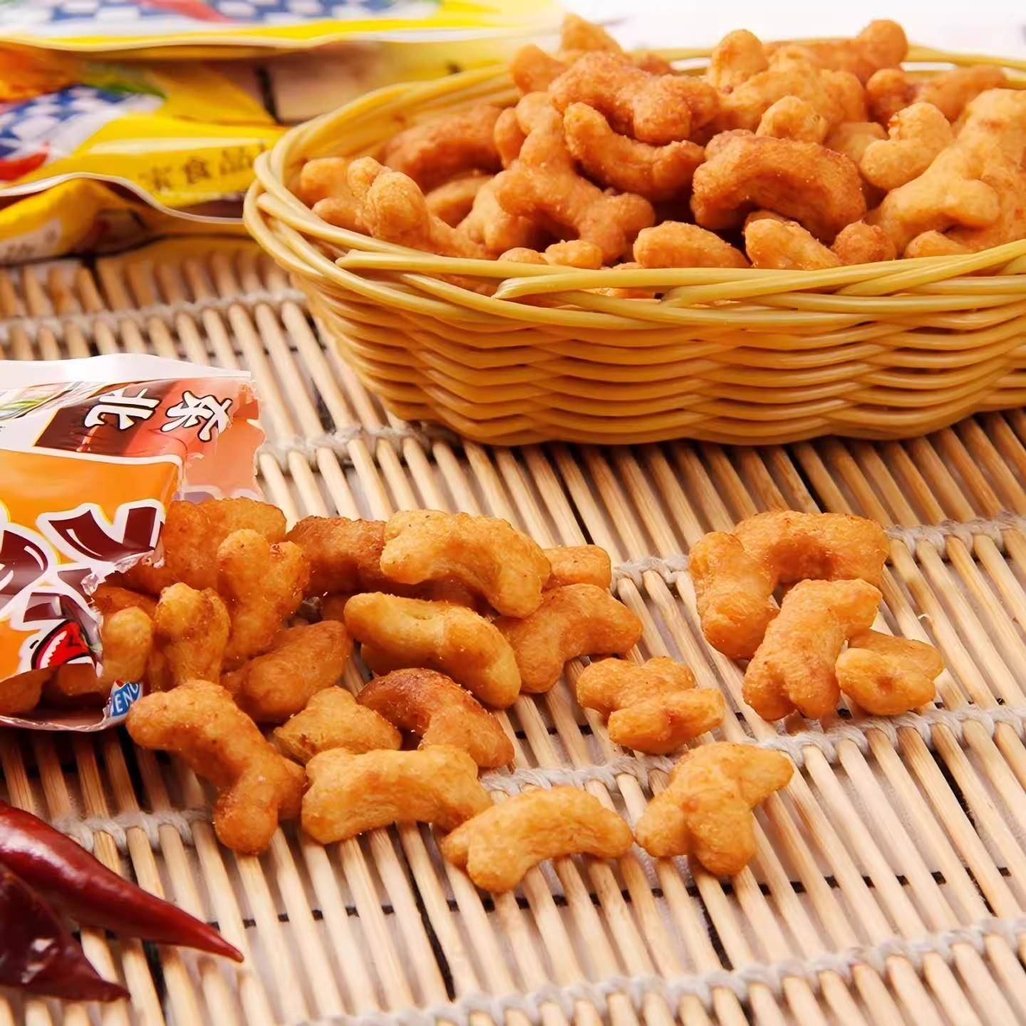 东北辣骨头味膨化香脆解馋小吃宿舍耐吃经典怀旧休闲小零食小包装