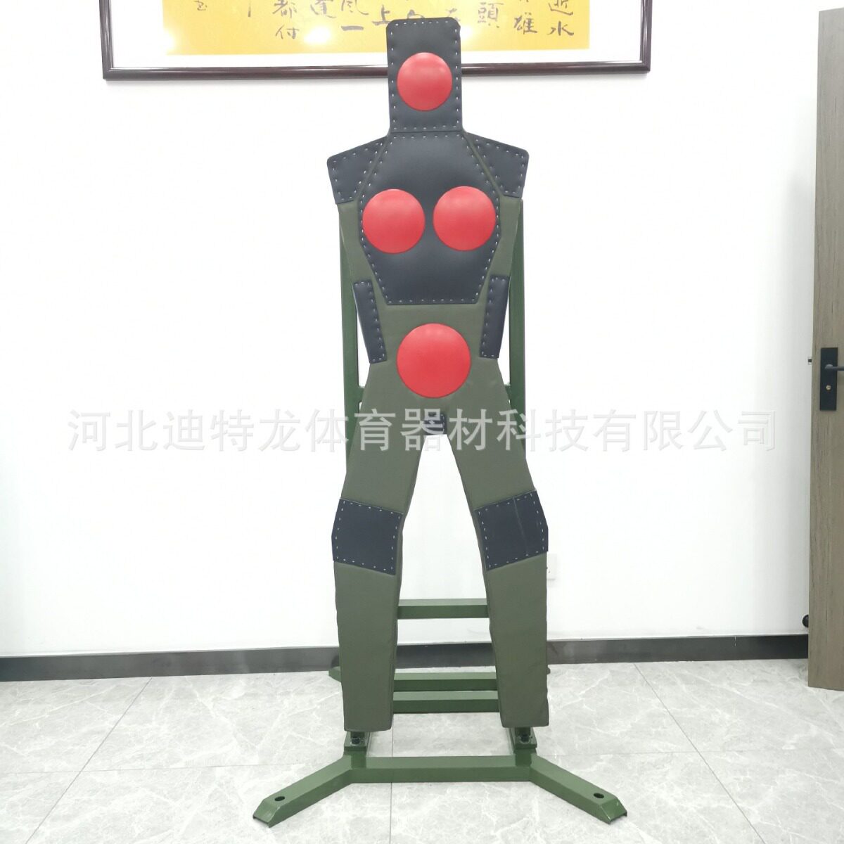 新款刺杀人形靶刺杀训练假人训练人形桩训练靶模拟拼刺刺杀人形桩