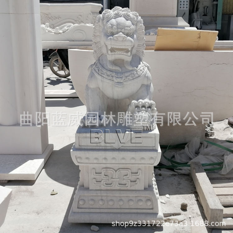 汉白玉天然大理石狮子手工雕刻