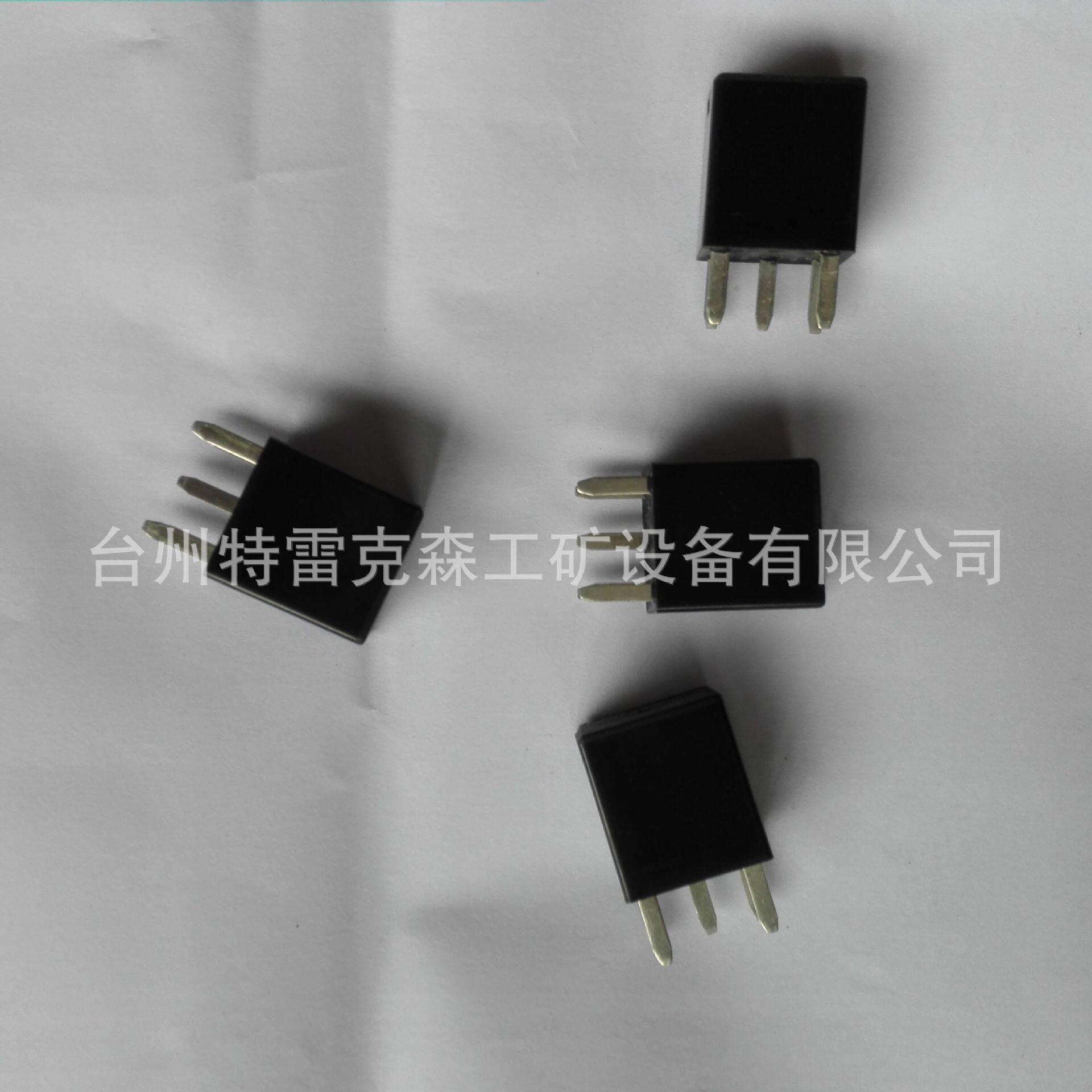 供应TEREXparts20020284继电器TR50特雷克是原厂件