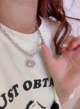 粉色爱心项链女潮个性百搭简约毛衣链美少女桃色星系颈链配饰