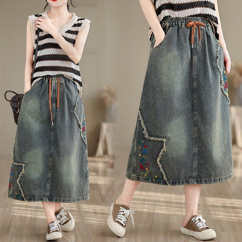 夏季新款大码民族风牛仔半身裙胖MM宽松显瘦刺绣a字中长裙包臀裙