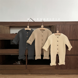 新生婴儿衣服秋冬装洋派毛衣男童哈衣纯色针织爬服宝宝百搭连身衣