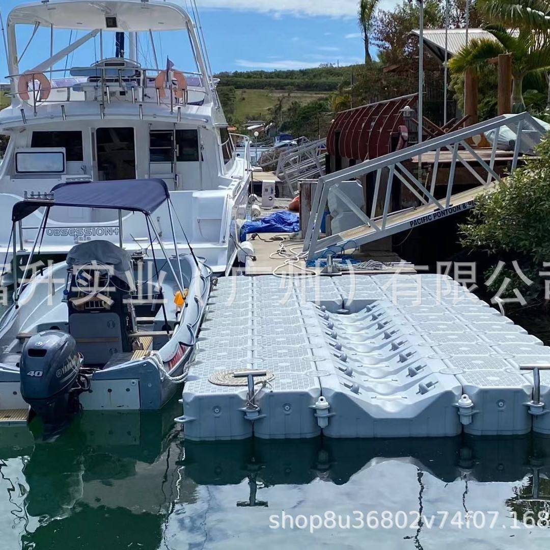 塑料浮筒水上平台浮筒漂浮钓鱼海上浮桥摩托艇泊位浮动码头厂家