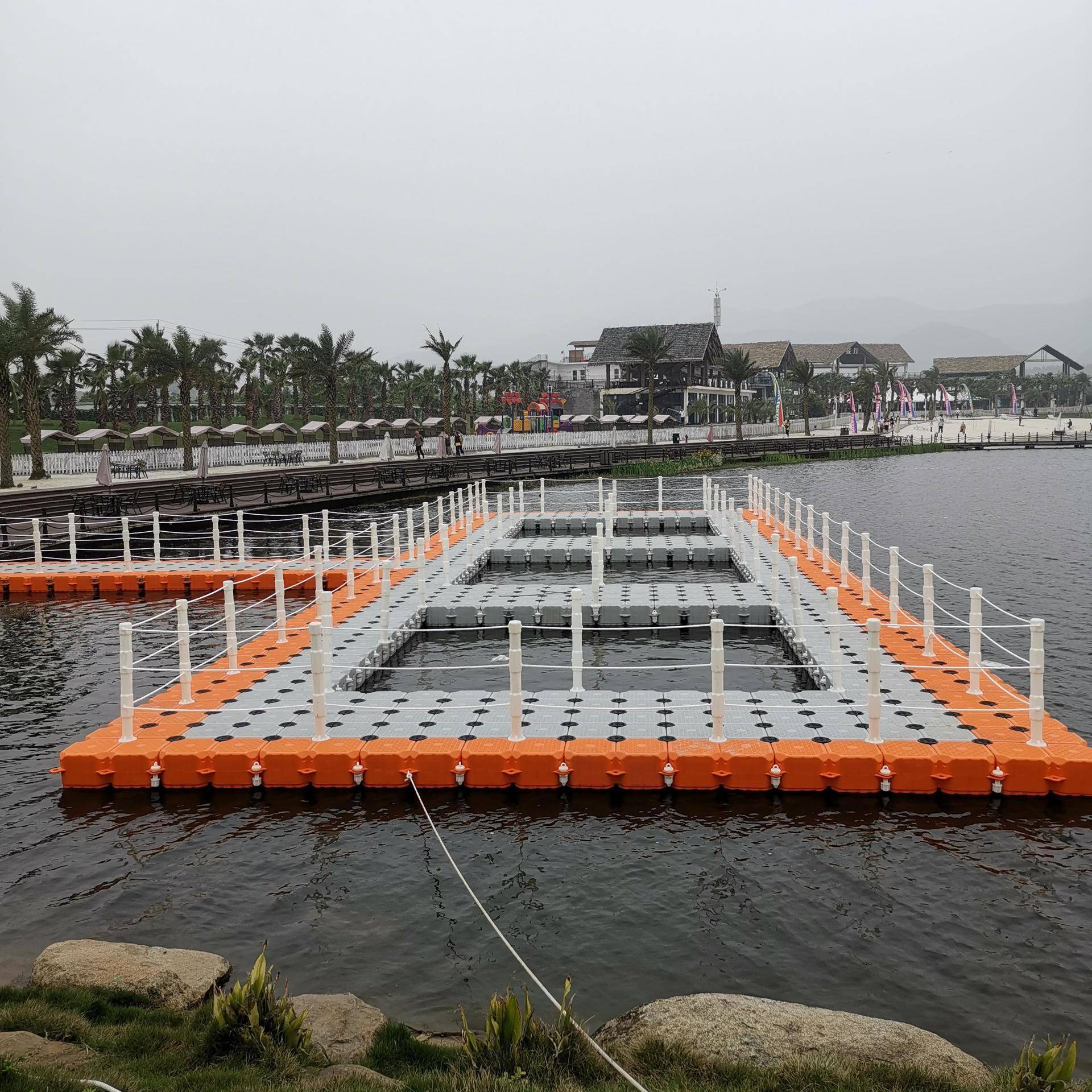 水上浮筒平台水上冲浪平台网箱养殖平台摩托艇快艇游艇停靠泊位