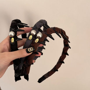 韩系秋冬格纹珍珠带齿缠绕发箍女气质高级感防滑头箍倒插梳压发卡