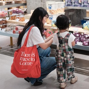 別來無恙 未来的样子有很多种呦!红色斜挎帆布包R 大容量单肩包粉