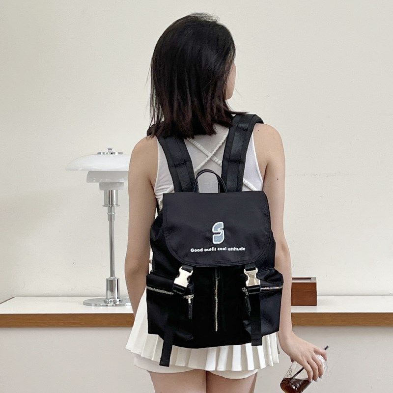 【周洁琼】双肩包女轻便户外登山旅游电脑背包休Z闲通勤书包,箱包皮具/热销女包/男包,双肩背包,淘宝优惠券,粉丝福利购,淘宝优惠卷