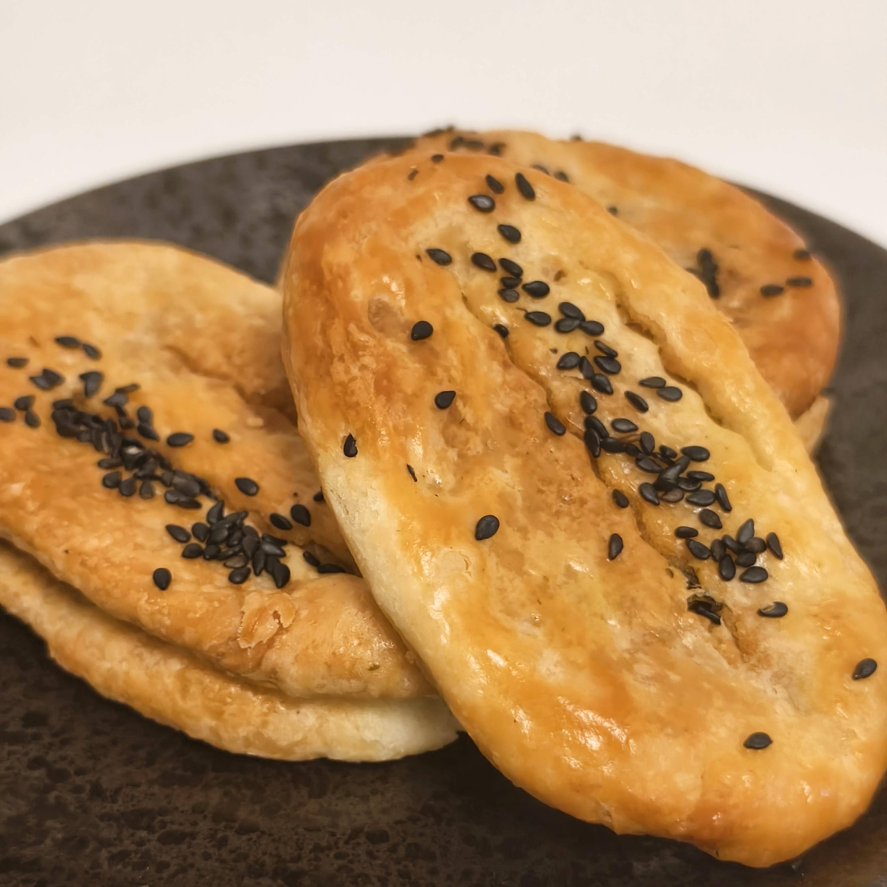 新货宁波特产奉化鞋底饼 椒盐酥饼 千层饼 葱牛舌饼传统糕点小吃