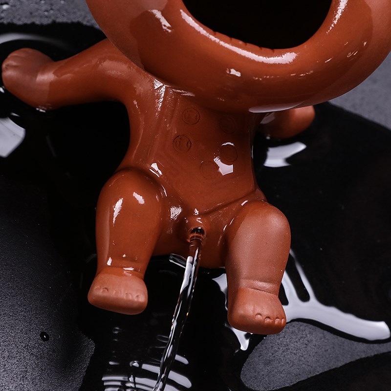 紫砂茶宠摆件精品可养喷水尿童创意茶玩小孩茶宠茶盘茶桌摆设配件