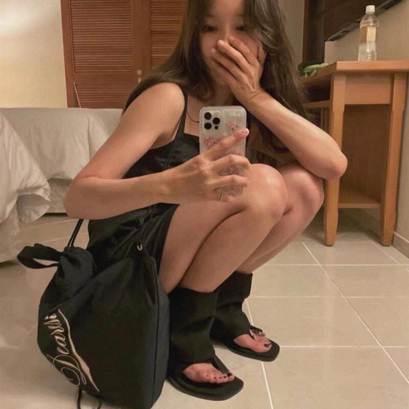 两穿人字夹趾绒面革褶皱凉靴2024新西J部牛仔靴辣妹裤管长靴凉鞋