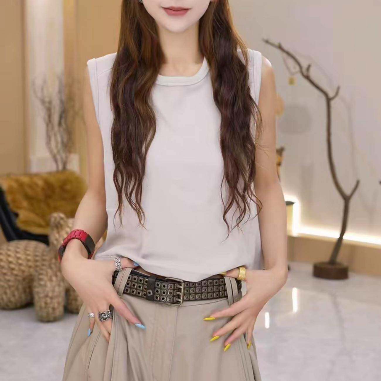 新品极简风纯色无袖背心女士早秋新款内搭显瘦遮副乳百搭休闲宽松