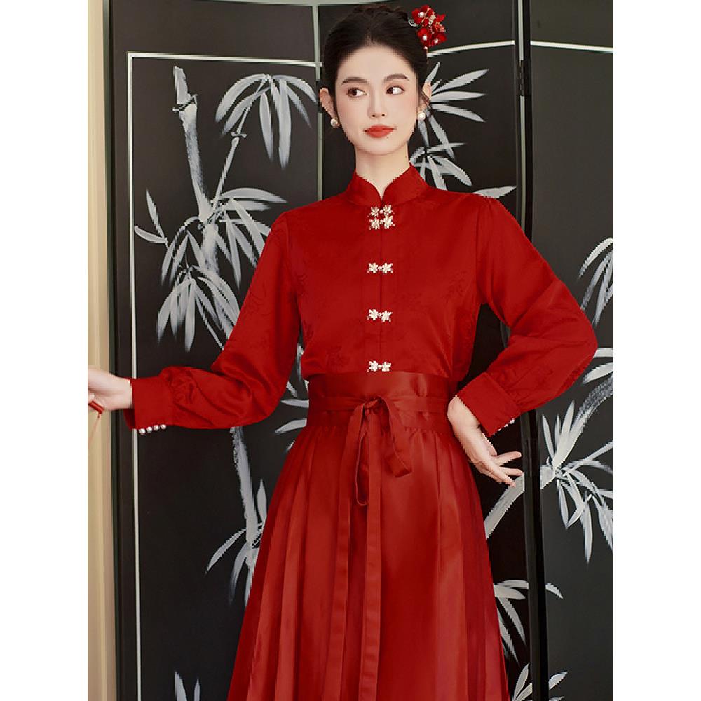 新品配马面裙的衬衣新中式立领对襟红色衬衫女款春秋日常通勤长袖