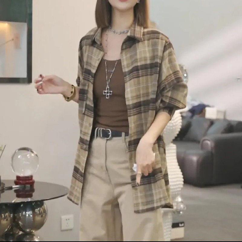 新品复古格纹衬衫女长袖秋季新款大码胖mm宽松显瘦遮肉中长款衬衣