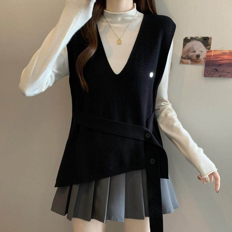 新品坎肩V领针织背心马甲女叠穿春秋2025大码胖mm显瘦设计感系带