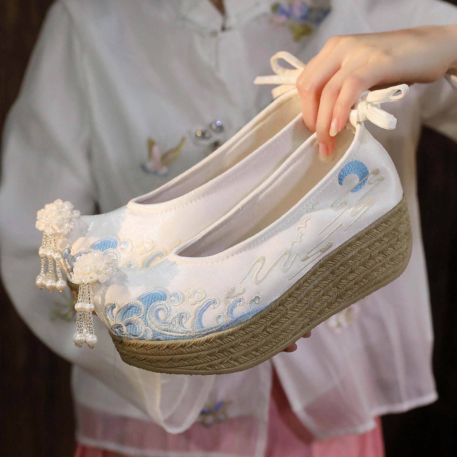 新品新款厚底汉服鞋子女旗袍鞋古风登云履内增高绣花鞋明制增高汉