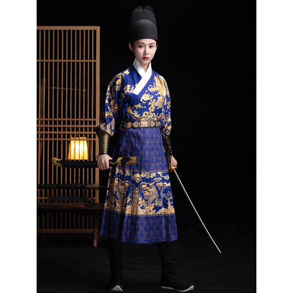 新品明制飞鱼服锦衣卫绣春刀男女士同款国风明朝贴里汉服曳撒蟒袍