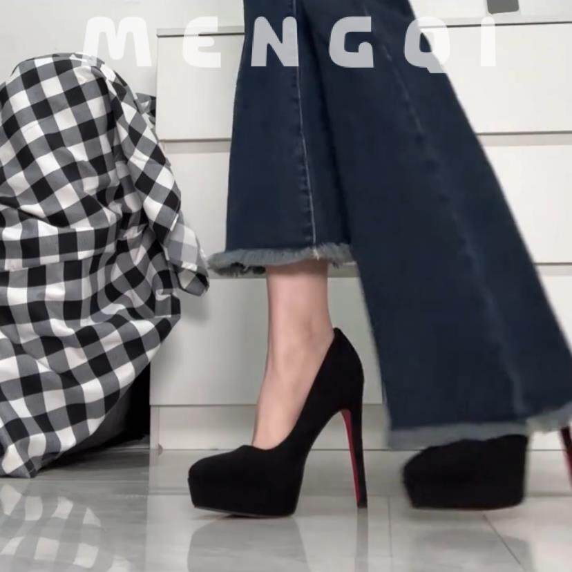 新品正装百搭绒面黑色防水台12CM职业小码高跟鞋性感红底浅口高跟