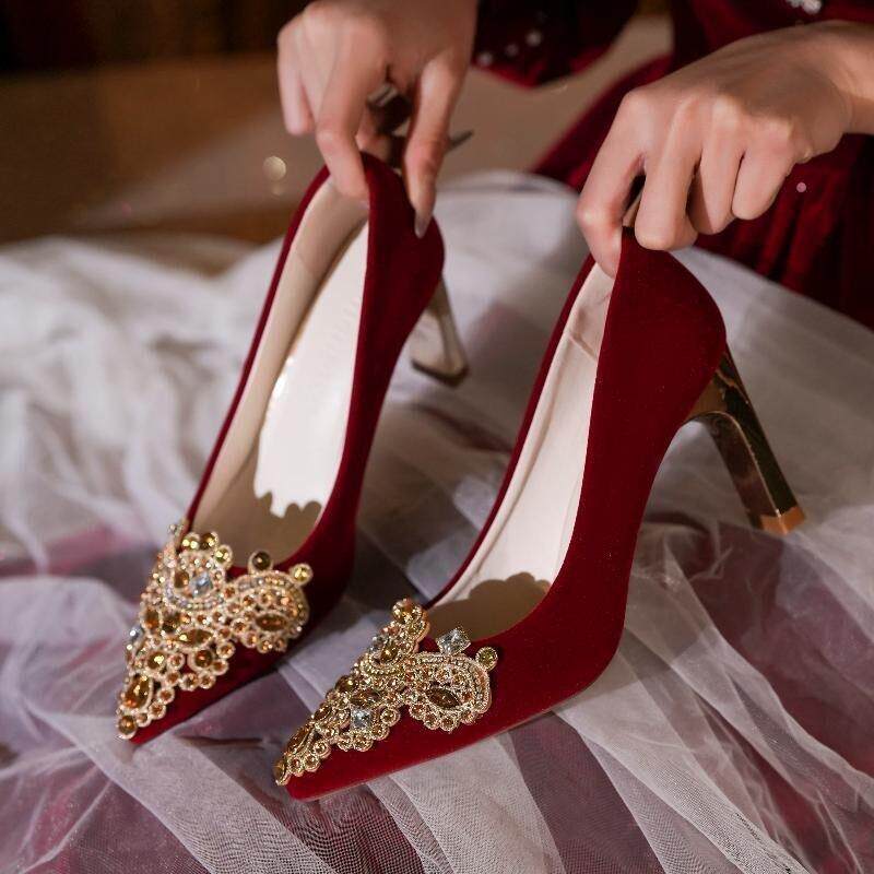 新品中式婚鞋秀禾婚纱两穿结婚新娘刺绣水钻礼服旗袍红色粗跟高跟