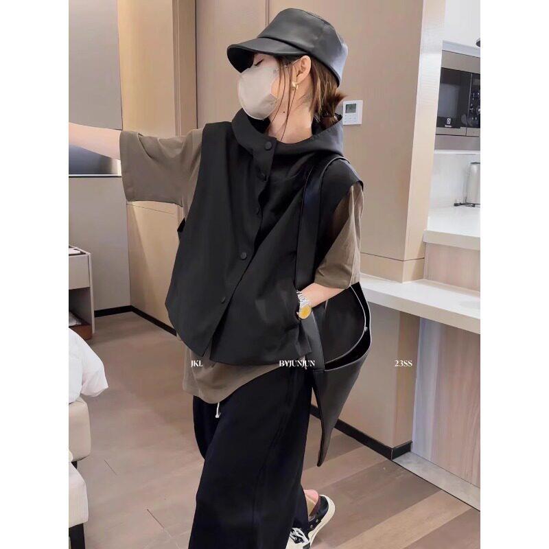 新品连帽黑色马甲背心女短款2026春秋新款坎肩带帽宽松马夹女式冲