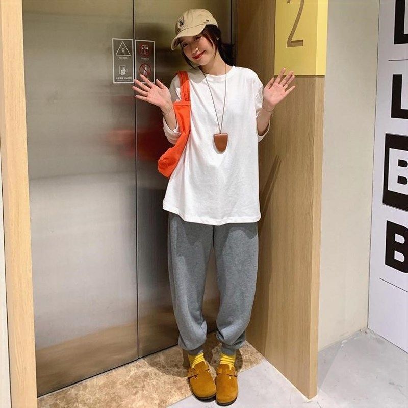 徐蹦蹦 巨好穿百搭 韩版秋冬基础圆领长J袖白T恤女宽松简约打底衫